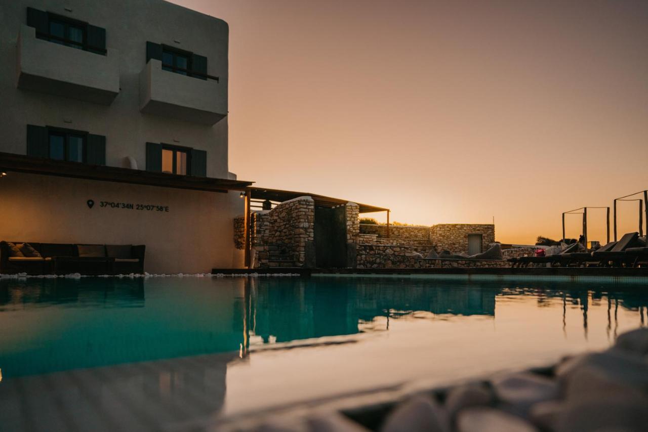 Paros Bay Hotell Parasporos Eksteriør bilde