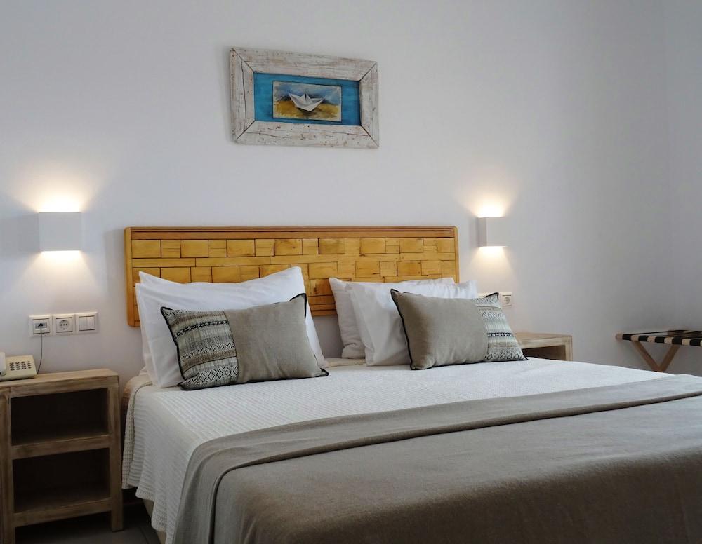 Paros Bay Hotell Parasporos Eksteriør bilde